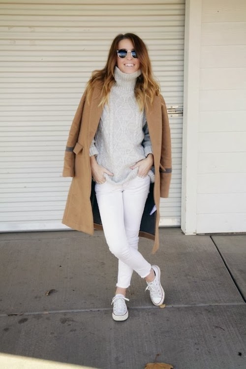 How-to-Wear-White-Jeans-in-Winter-20